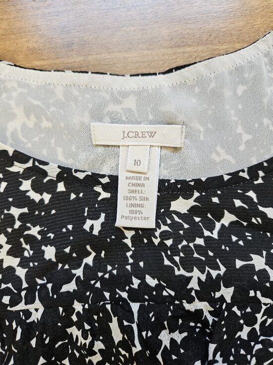 J. Crew, 100% silk black and white sleeveless tiered ruffle blouse - Picture 10 of 10